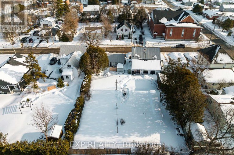 29376575/23-norma-street-s/arnprior/arnprior/ontario/K7S3B2_3