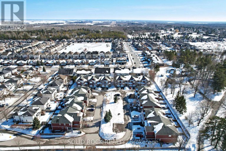 29434004/62-evelyn-powers-private-n/stittsville-south/ottawa/ontario/K2S0E1_39