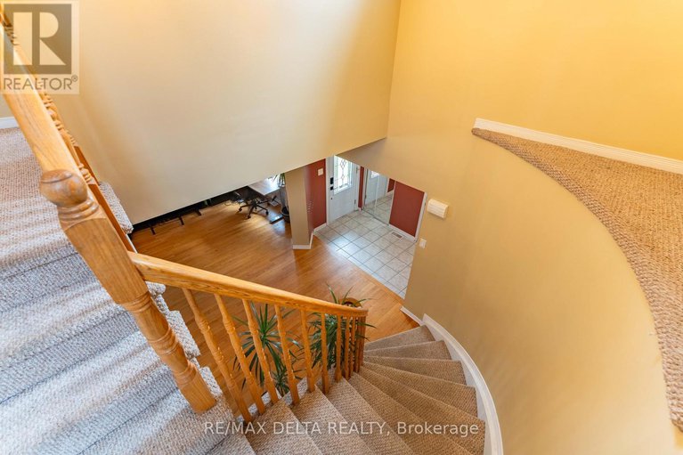 28540257/1610-duplante-avenue/fallingbrookpineridge/ottawa/ontario/K4A4A2_18