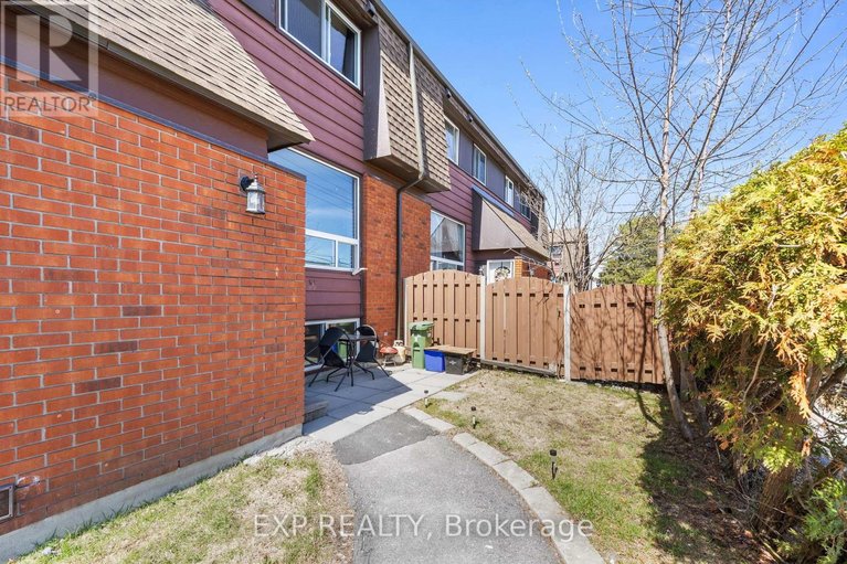 29657296/i-5-banner-road/sheahan-estatestrend-village/ottawa/ontario/K2H8T3_1