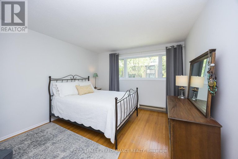 28471884/49-reaney-court/beaverbrook/ottawa/ontario/K2K1W7_29
