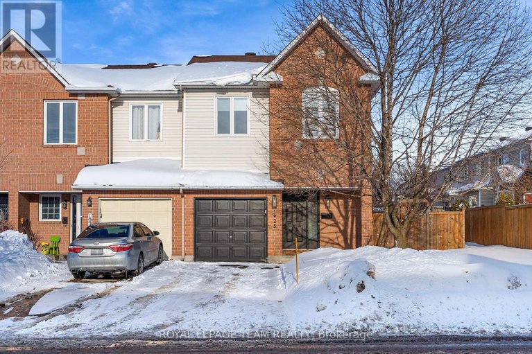 29425119/1925-windwood-place/chapel-hill/ottawa/ontario/K1C7K7_2