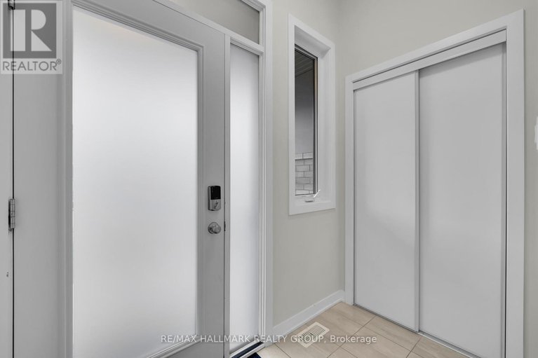 29156490/1076-curraglass-walk/stittsville-north/ottawa/ontario/K2S3A3_3