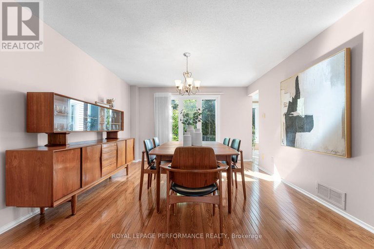 28877578/1848-thistleleaf-crescent/chapel-hill/ottawa/ontario/K1C5W7_9