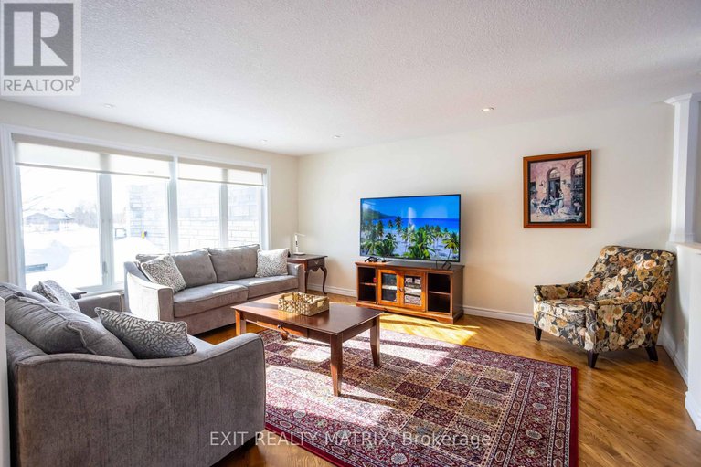 29420429/2127-kingsley-street/clarencerockland-twp/clarence-rockland/ontario/K0A1E0_7