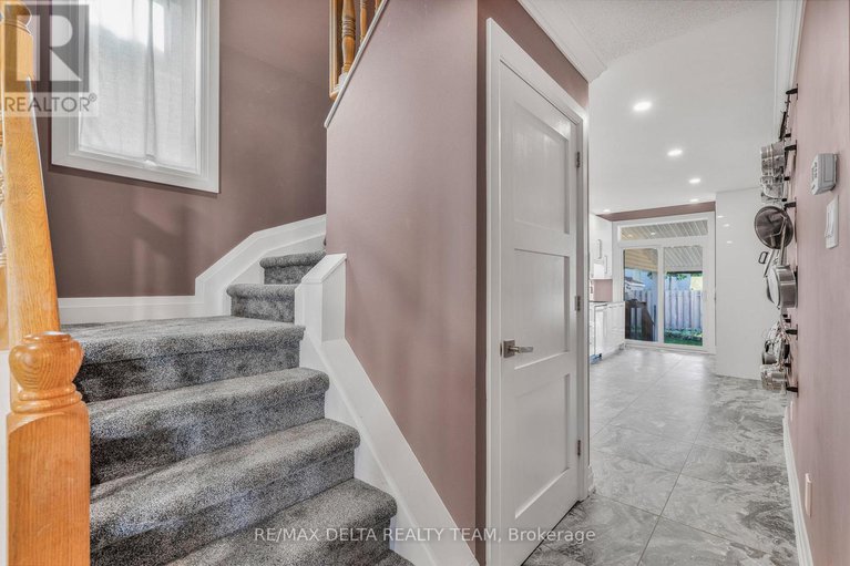 29095359/18-longshire-circle/longfields/ottawa/ontario/K2J4K7_4