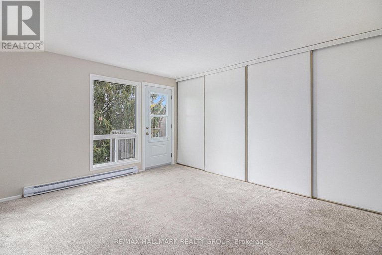 29126202/b-6716-jeanne-darc-boulevard-n/convent-glen-north/ottawa/ontario/K1C6E9_14