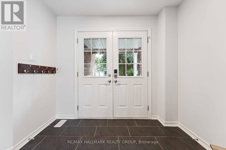 28829144/27-wallsend-avenue/morgans-grantsouth-march/ottawa/ontario/K2K3K7_3