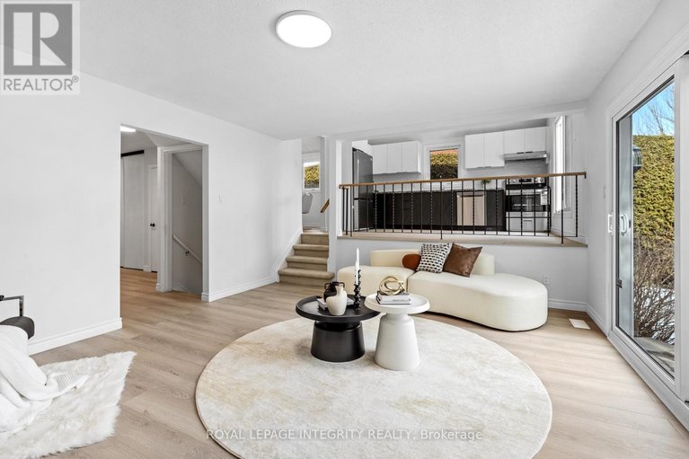 29579805/6368-viseneau-drive/chateauneuf/ottawa/ontario/K1C2J2_6