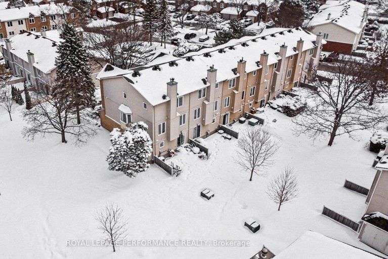 29397617/1931-ashmont-street/chapel-hill/ottawa/ontario/K1C7B9_2