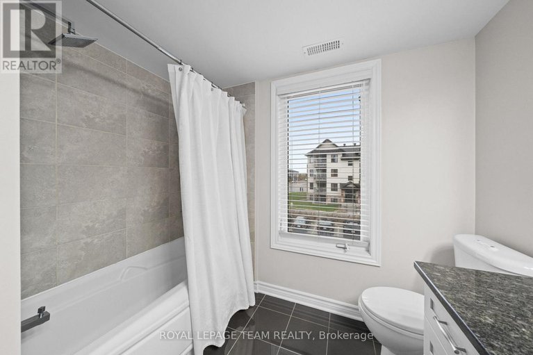 29684994/6-215-bluestone-private/avalon-west/ottawa/ontario/K4A0X7_21