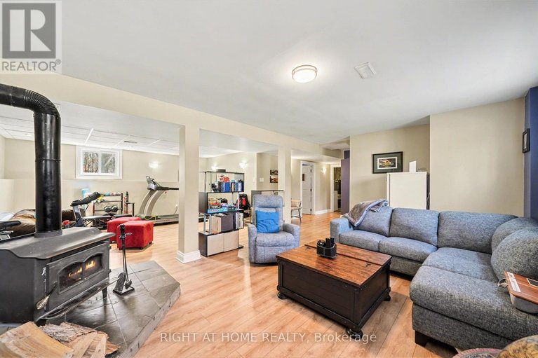 29586668/5424-taylor-way/osgoode/ottawa/ontario/K0A2W0_24