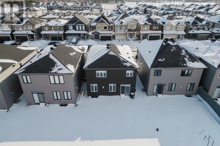 29273389/850-cappamore-drive/half-moon-bay/ottawa/ontario/K2C3H2_32