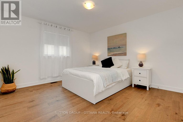 28317533/908-duxbury-lane/riverside-southgloucester-glen/ottawa/ontario/K4M0M3_26