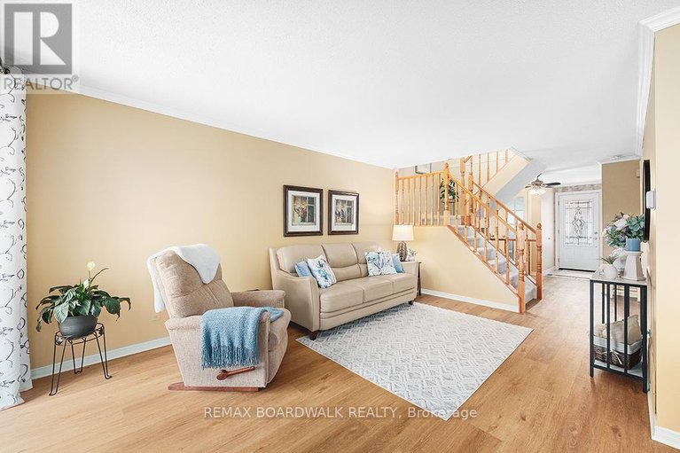 29685316/1111-des-forets-avenue/convent-glen-north/ottawa/ontario/K1C5K7_11