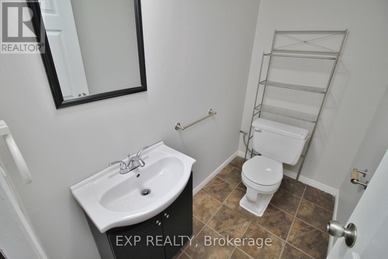 28762843/52-3691-albion-road/sawmill-creektimbermill/ottawa/ontario/K1T1P2_26