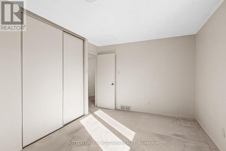 29331544/908-chaleur-way/convent-glen/ottawa/ontario/K1C2S1_29