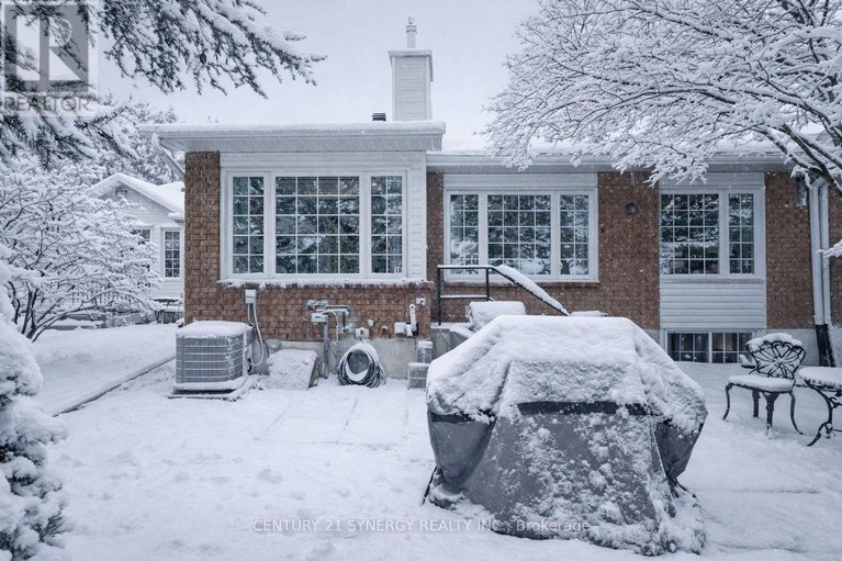 29225789/47-18-oyster-bay-court/stittsville-central/ottawa/ontario/K2S1H3_50