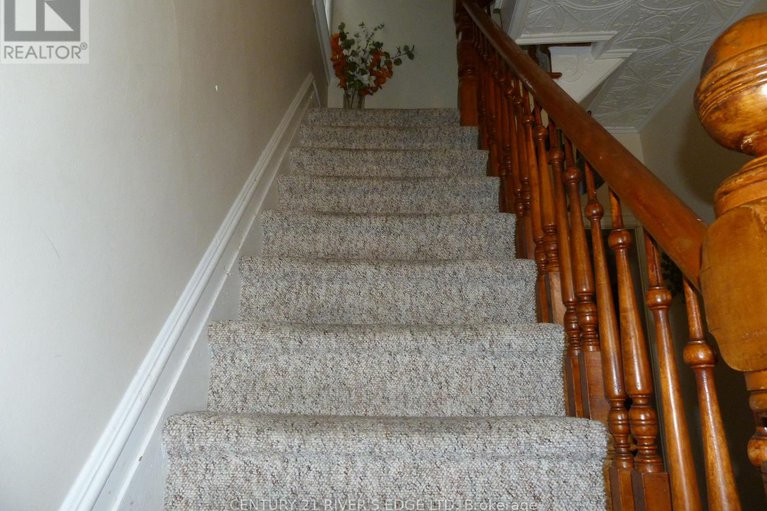 29172384/453-may-street/winchester/north-dundas/ontario/K0C2K0_18