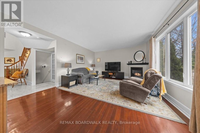 29604029/131-chancery-crescent/avalon-east/ottawa/ontario/K4A4N4_24