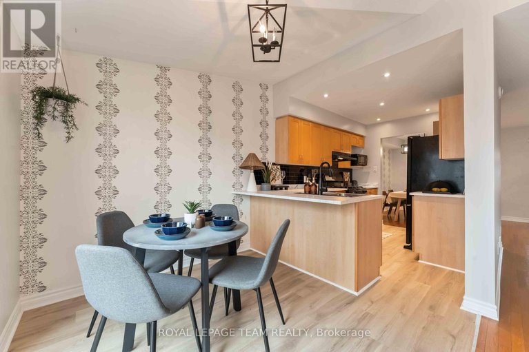 29128834/246-tandalee-crescent/emerald-meadowstrailwest/ottawa/ontario/K2M0A1_11