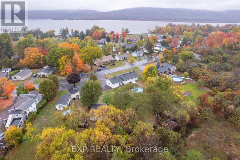 29159203/635-front-road-w/champlain-twp/champlain/ontario/K0B1K0_42