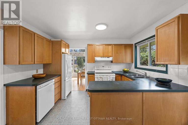 29663653/54-evergreen-drive/lynwood-village/ottawa/ontario/K2H6C9_20