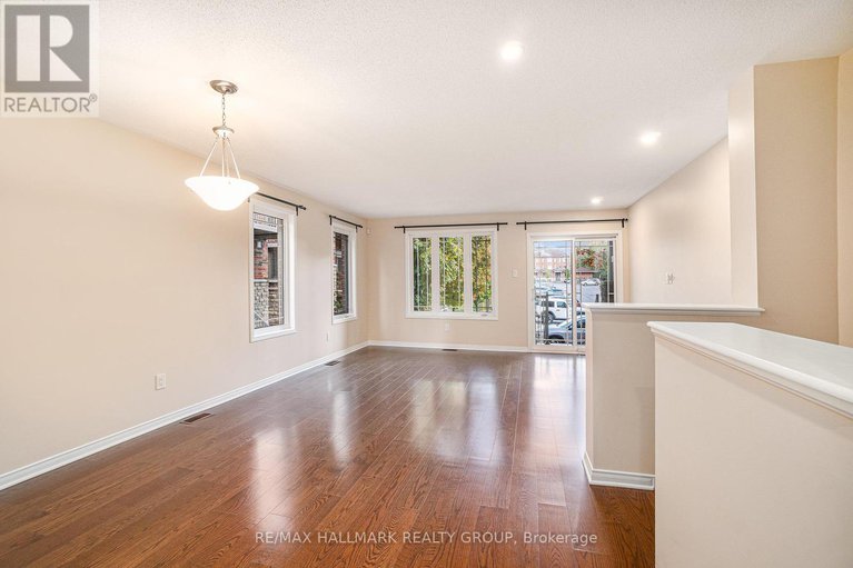 28460428/17-170-den-haag-drive/carson-meadows/ottawa/ontario/K1K2V7_15