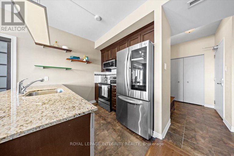 28654363/1907-70-landry-street/vanier/ottawa/ontario/K1L0A8_8