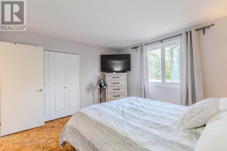 29006126/6535-rideau-valley-drive-n/manotick-south-to-roger-stevens/ottawa/ontario/K4M1B3_21