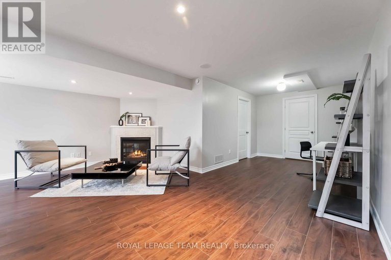 29394254/246-tandalee-crescent/emerald-meadowstrailwest/ottawa/ontario/K2M0A1_25