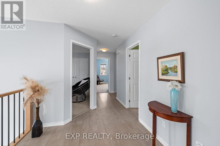 29385318/117-joshua-street/mer-bleuebradley-estatesanderson-park/ottawa/ontario/K1W0A4_24