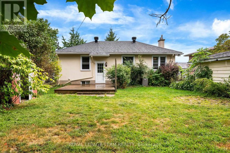 28819611/31-savuto-way-street/meadowlandscrestview/ottawa/ontario/K2G2S9_37