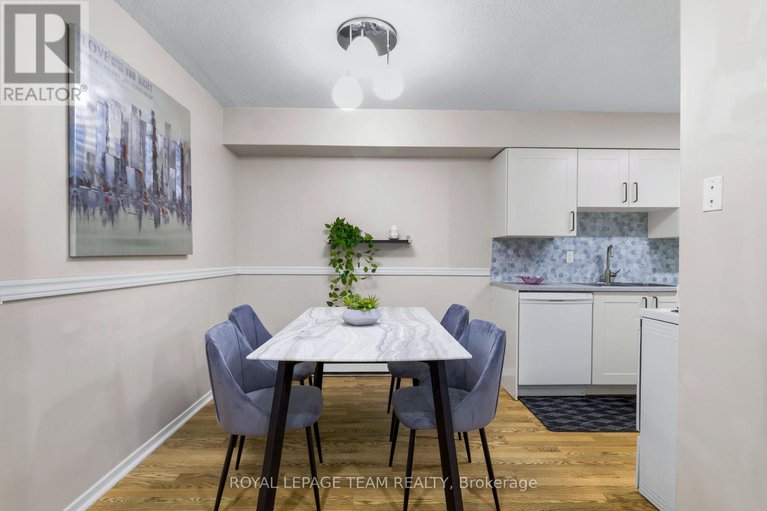 28449355/l-5-banner-road/sheahan-estatestrend-village/ottawa/ontario/K2H8T3_10