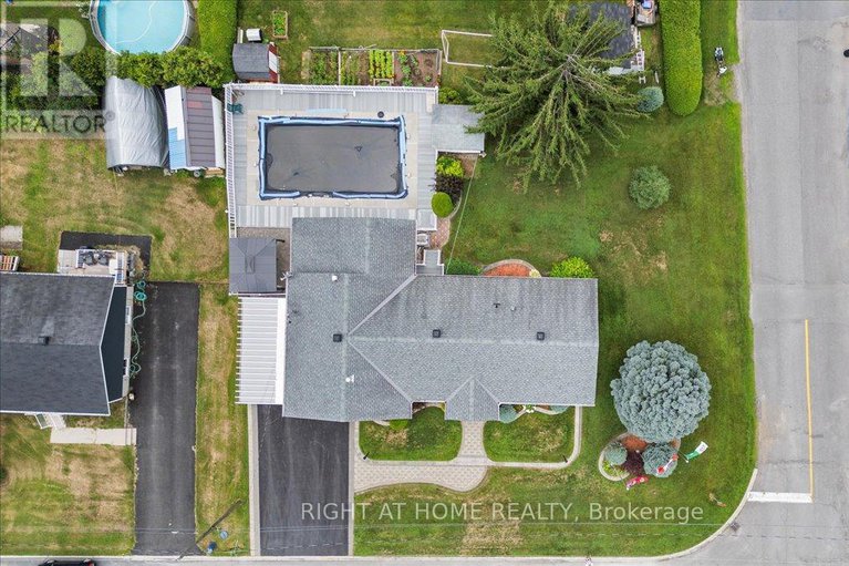 28626248/2344-raymond-street/town-of-rockland/clarence-rockland/ontario/K4K1K4_3