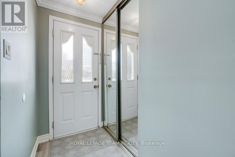 29514787/15-overlake-drive/borden-farmstewart-farmcarleton-heightsparkwood-hills/ottawa/ontario/K2E5V2_6