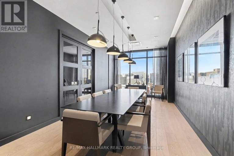 29305277/1412-255-bay-street-n/ottawa-centre/ottawa/ontario/K1R0C5_19
