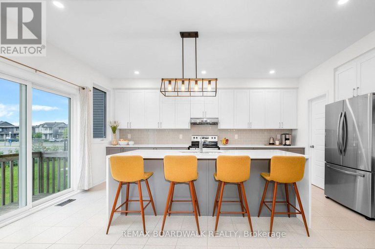 29379642/302-haliburton-heights/emerald-meadowstrailwest/ottawa/ontario/K2S1S3_18