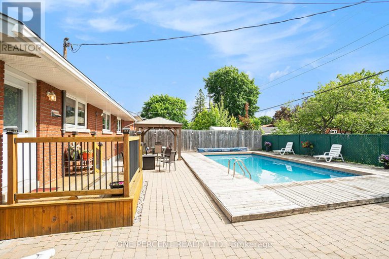 28410725/1208-stanton-road/queensway-terrace-southridgeview/ottawa/ontario/K2C3E2_15