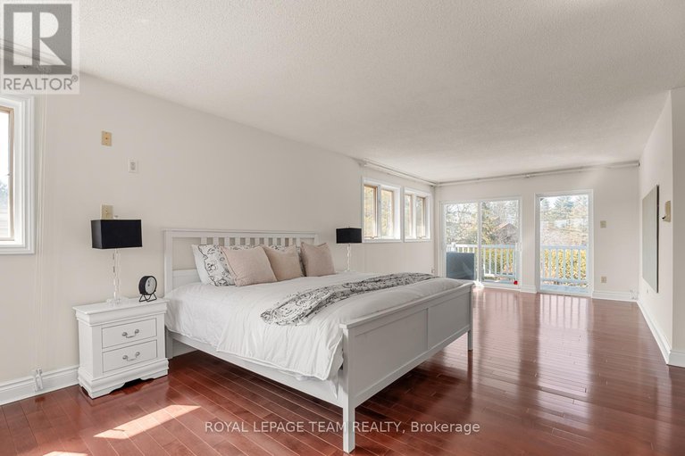 28088968/48-cedarhill-drive/cedar-hillorchard-estates/ottawa/ontario/K2R1C3_17