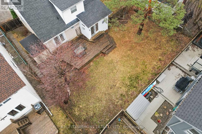 29668585/564-tweedsmuir-avenue/westborohampton-park/ottawa/ontario/K1Z5P2_40