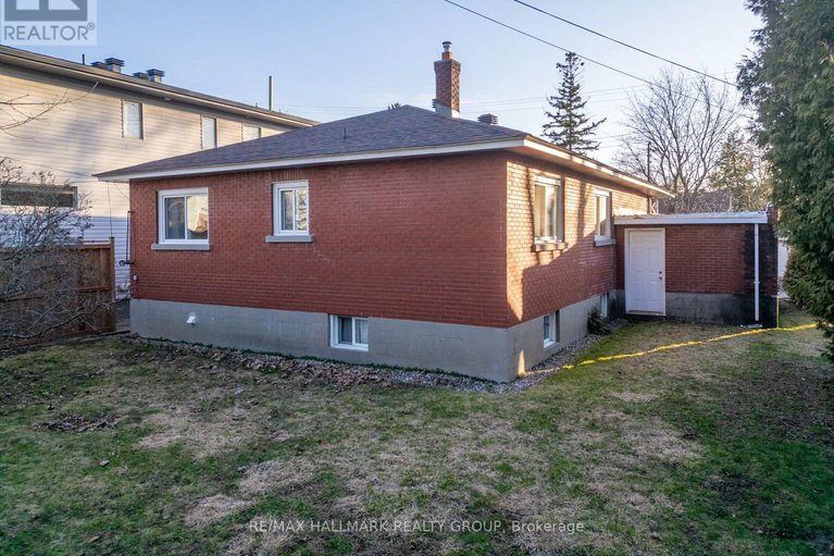 28191074/495-wentworth-avenue-s/woodroffe/ottawa/ontario/K2B5J9_6