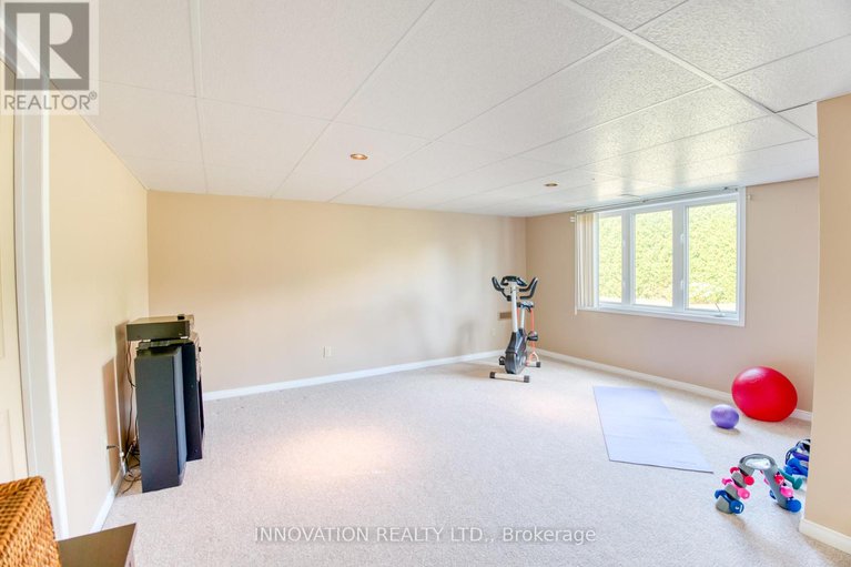 28846477/13-eileen-crescent/stittsville-central/ottawa/ontario/K2S1M3_34