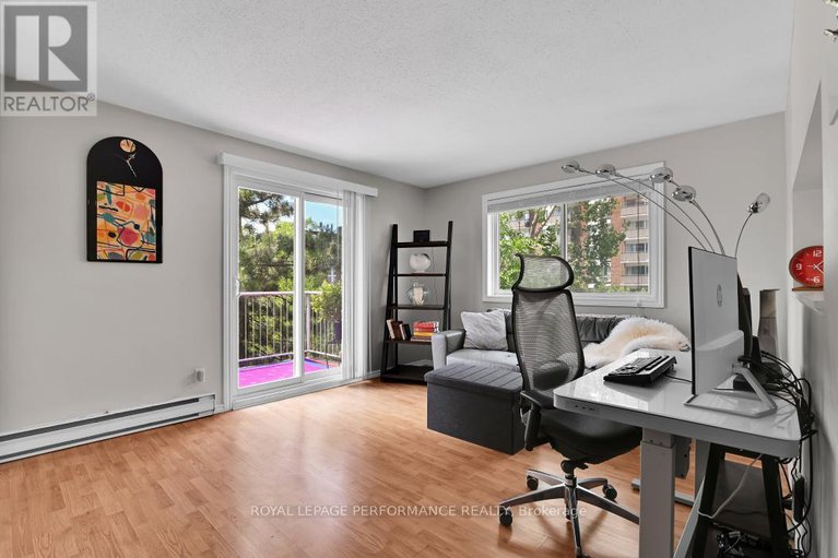 28528107/409-250-brittany-drive/viscount-alexander-park/ottawa/ontario/K1K4M1_8
