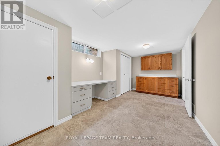 29690358/10-cleadon-drive/crystal-beach/ottawa/ontario/K2H5P3_43