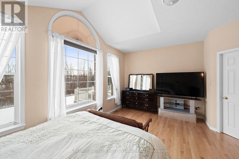 29386264/19-fencerow-way/stonebridge/ottawa/ontario/K2J4X8_26