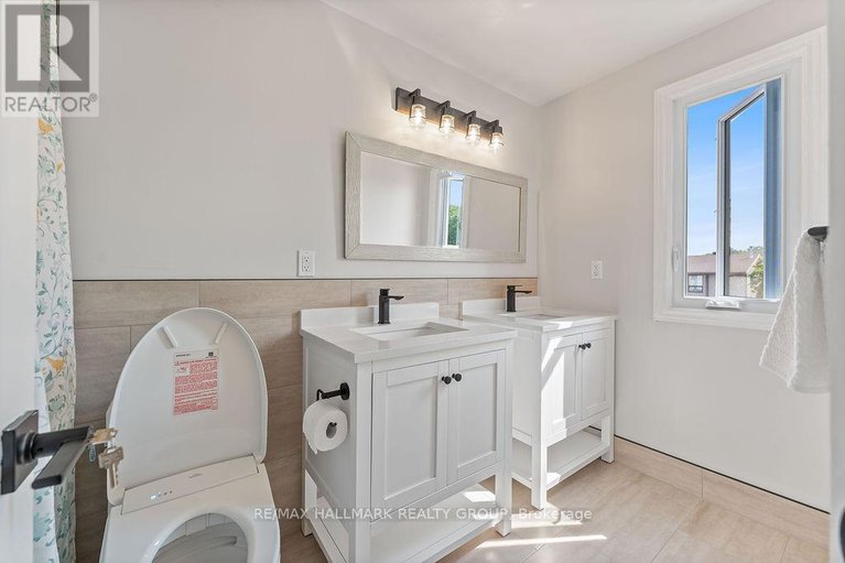 28624778/96-1921-stonehenge-crescent/pineview/ottawa/ontario/K1B4N7_25