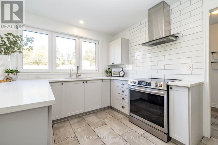 29050103/100-manion-heights-crescent/huntley-ward-south-west/ottawa/ontario/K0A1L0_14