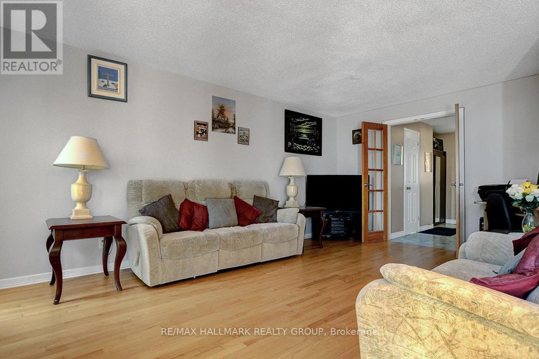 28877210/6078-rivercrest-drive/chapel-hill/ottawa/ontario/K1C5R2_5