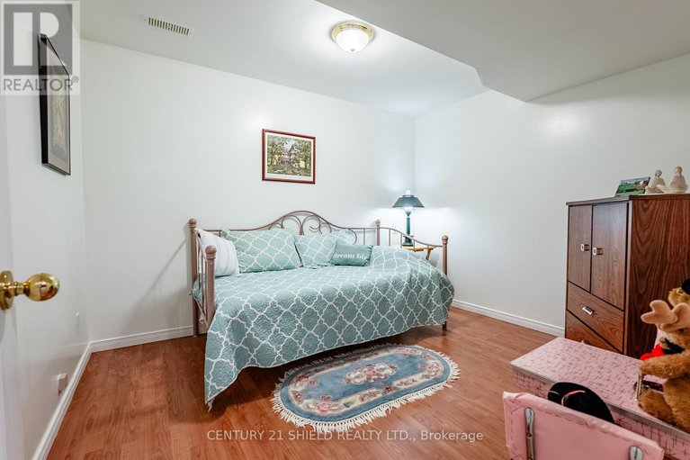 29038692/14215-county-rd-2-highway/south-stormont-osnabruck-twp/south-stormont/ontario/K0C1M0_41